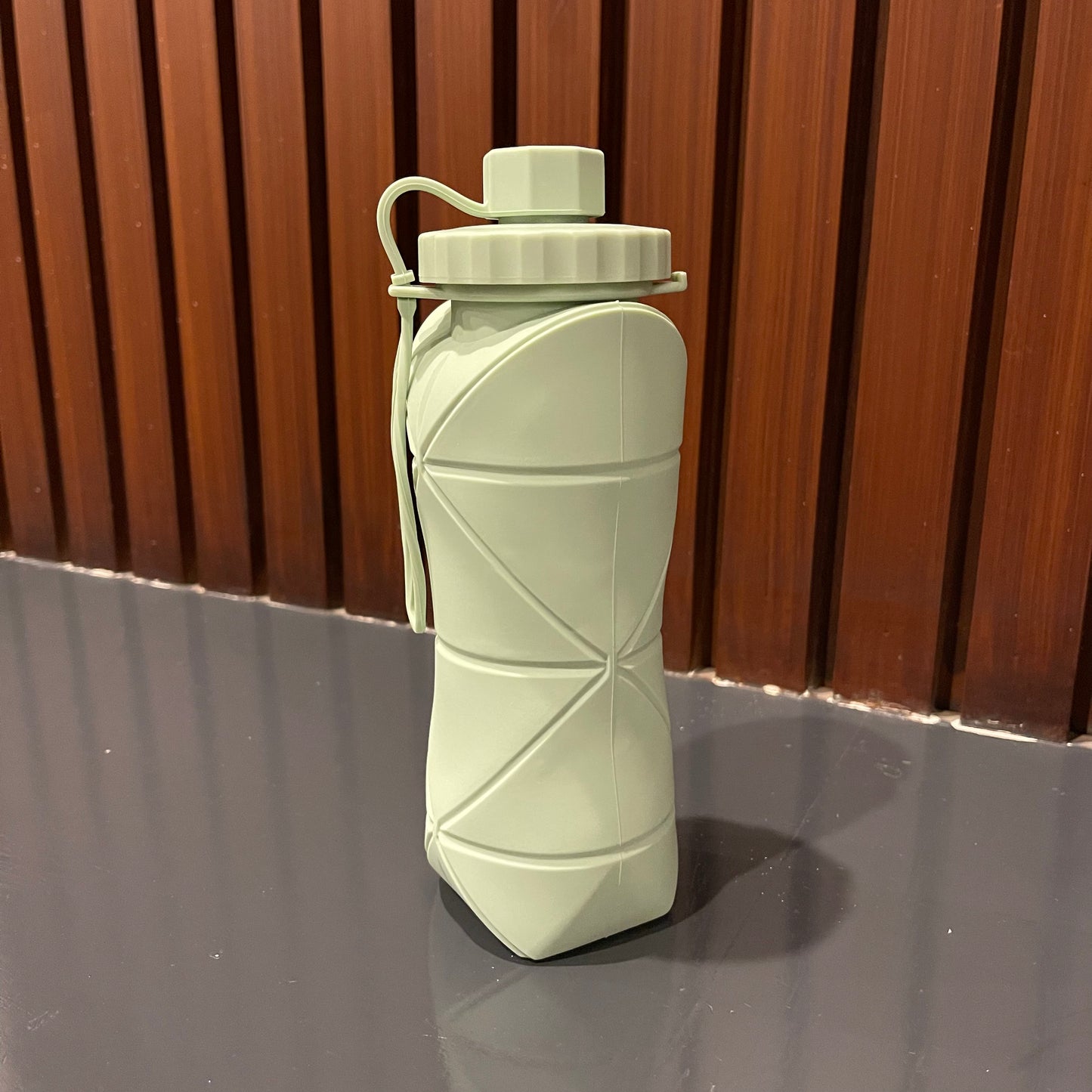 Silicone Water Bottle 600ml - green color