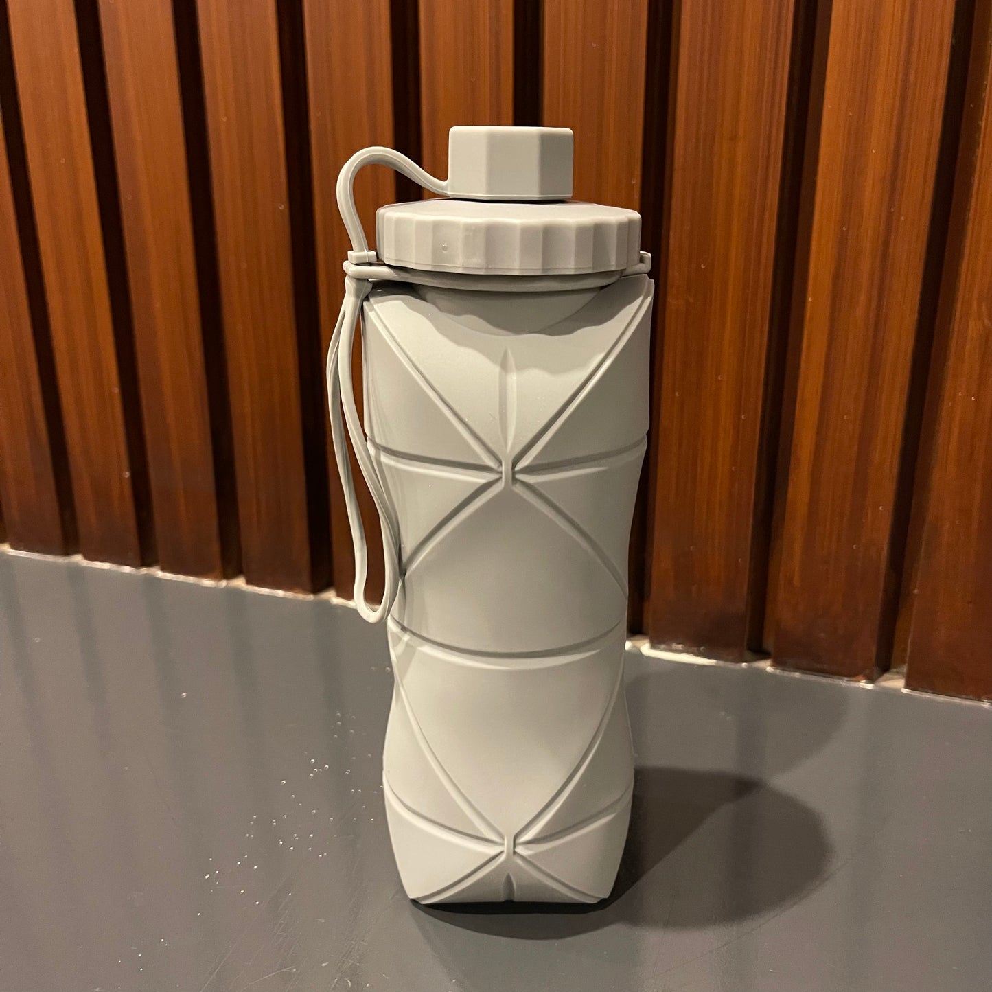 Silicone Water Bottle 600ml - grey color