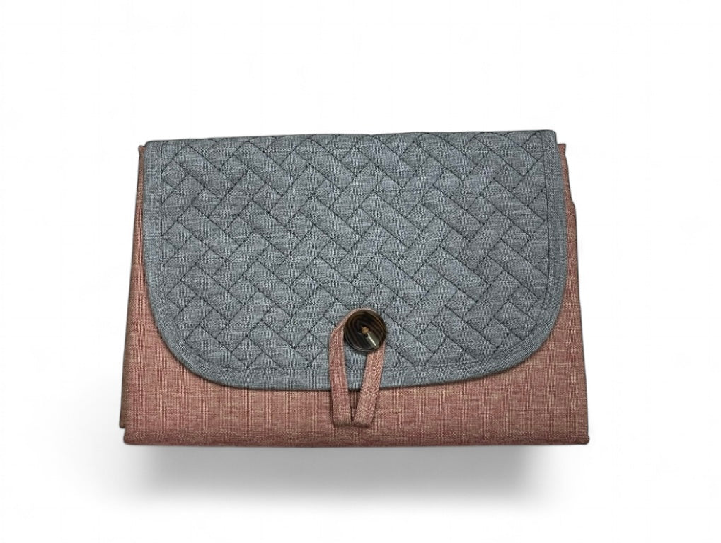 Waterproof/Non-Slip Diaper Changing Sheet with Pockets - Pink color